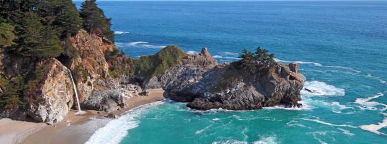 Big Sur Travel Guide: Best Stops, Hikes, Hotels, and Scenic Views Along Highway 1
