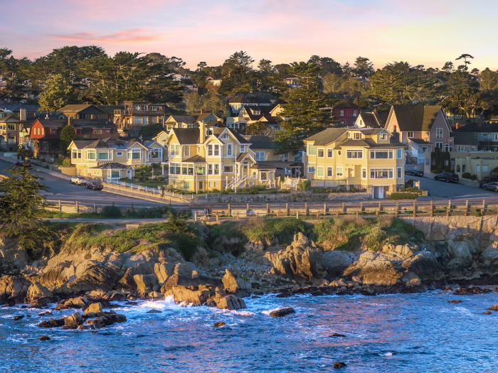 Seven Gables Inn
